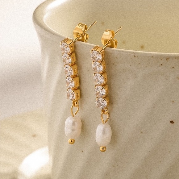 18K Gold  Pearl Drop Earrings - Picture 2 of 5